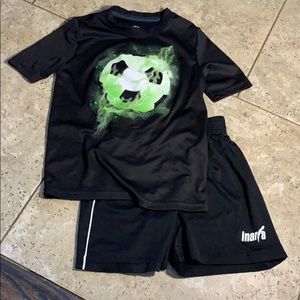 Boys YXS soccer shorts and soccer shirt size 6/7